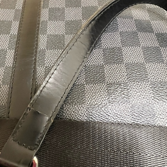 Louis Vuitton Damier Graphite Tadao Tote *Authenticated* - Picture 9 of 14